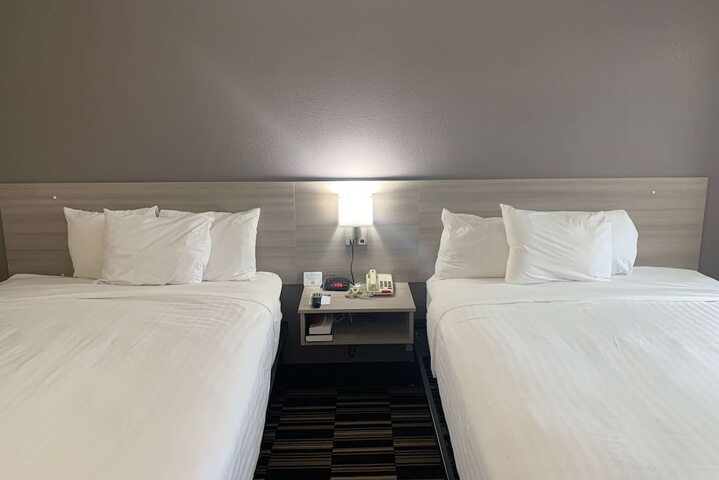 Room 18 of 19