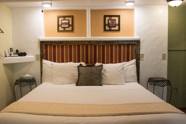 Room 21 of 97