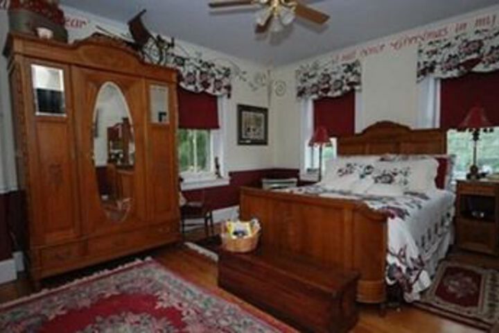 Artists Inn & Gallery