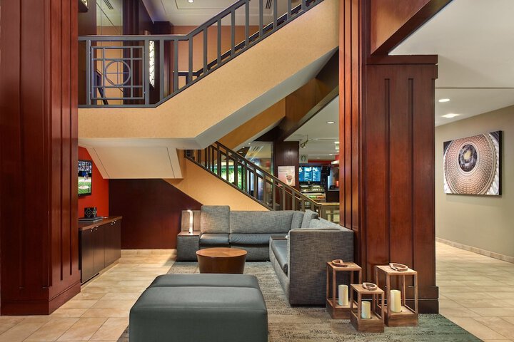 Hotel Interior 10 of 49