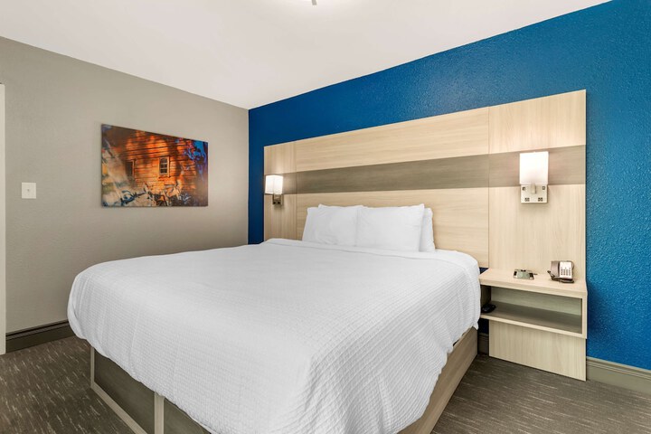 Room 13 of 45