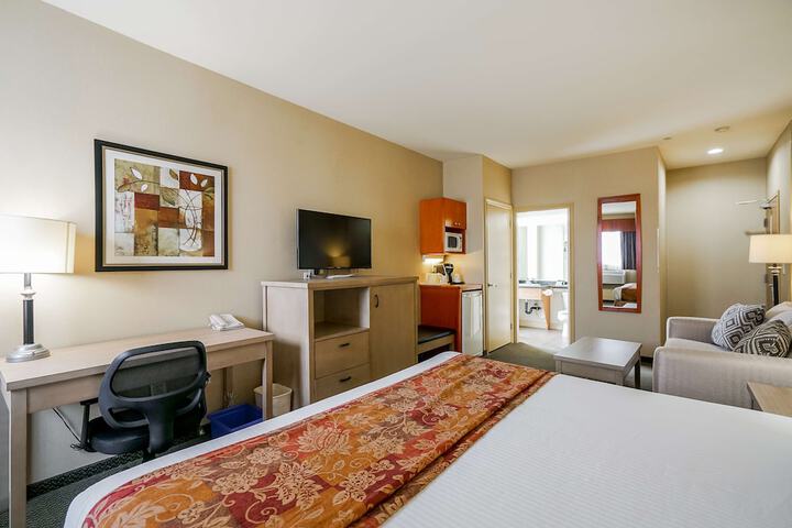 Room 35 of 51