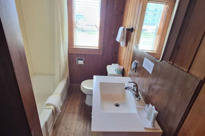 SandSpur Ocean Cottages