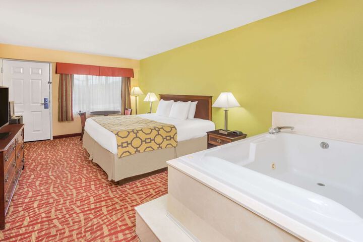 Room 13 of 50