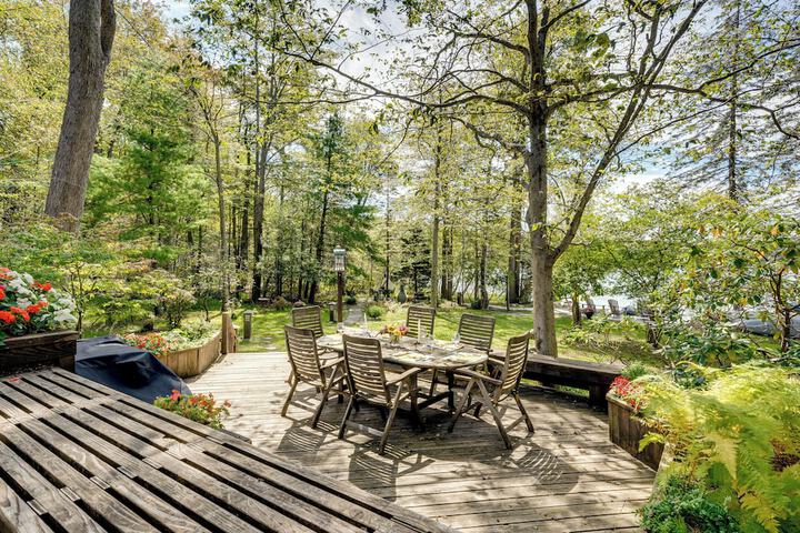 Luxe Poconos Pines Home w / Beach + Amenities!