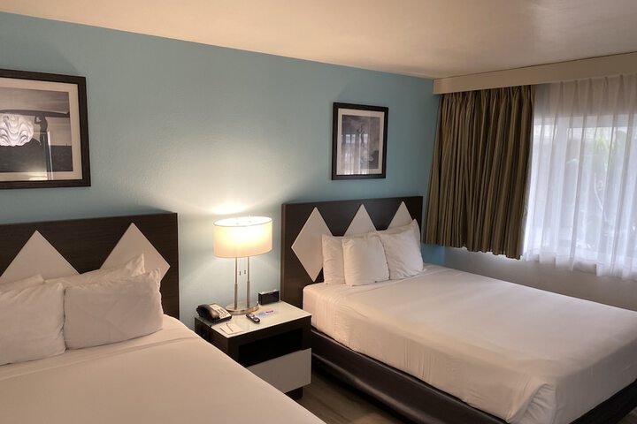 Room 52 of 116