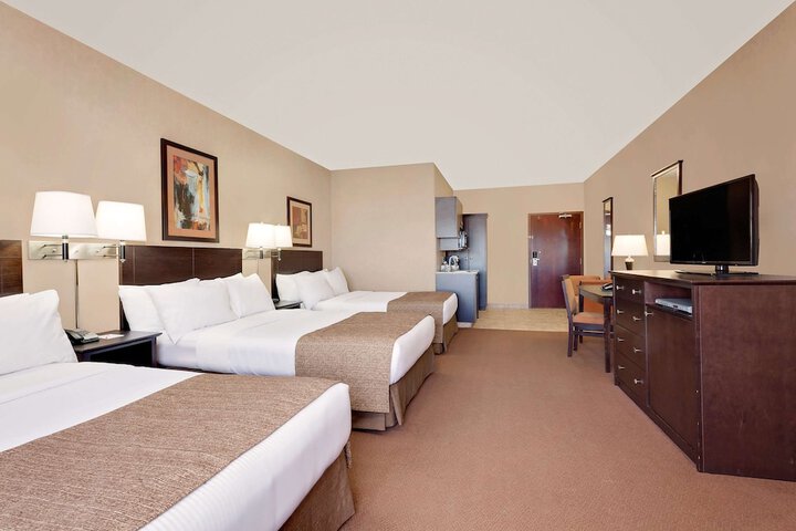Room 19 of 31
