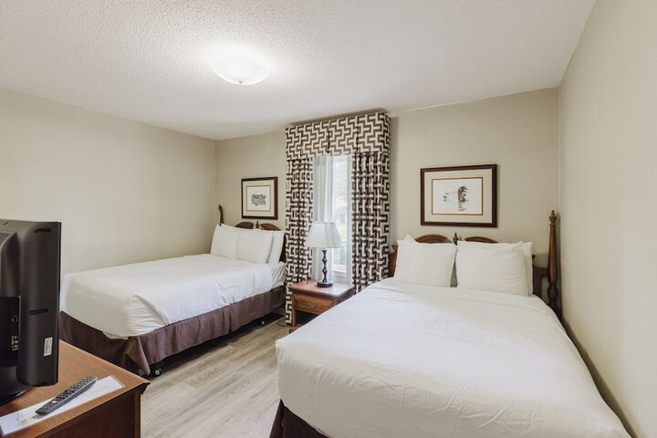 Merry Acres Inn
