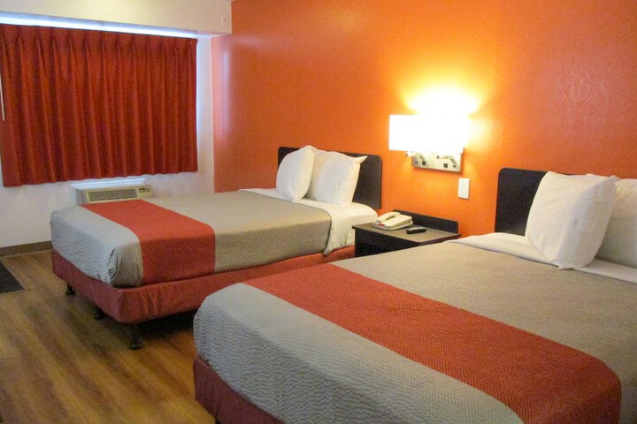 Room 40 of 44