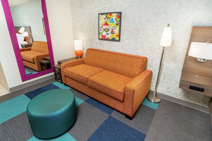 Room 26 of 38