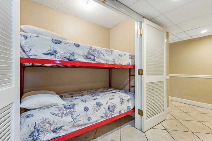 Room 41 of 86