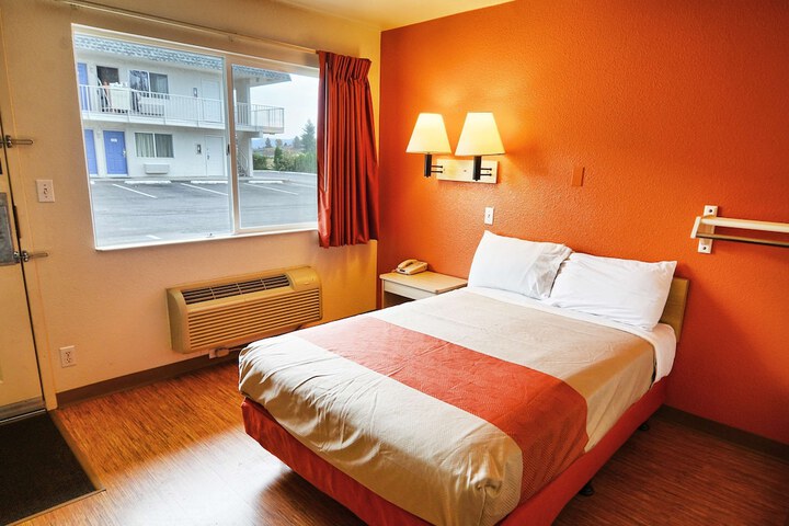 Room 16 of 41