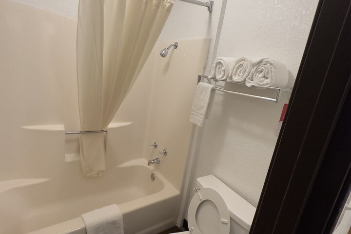 Room 18 of 21