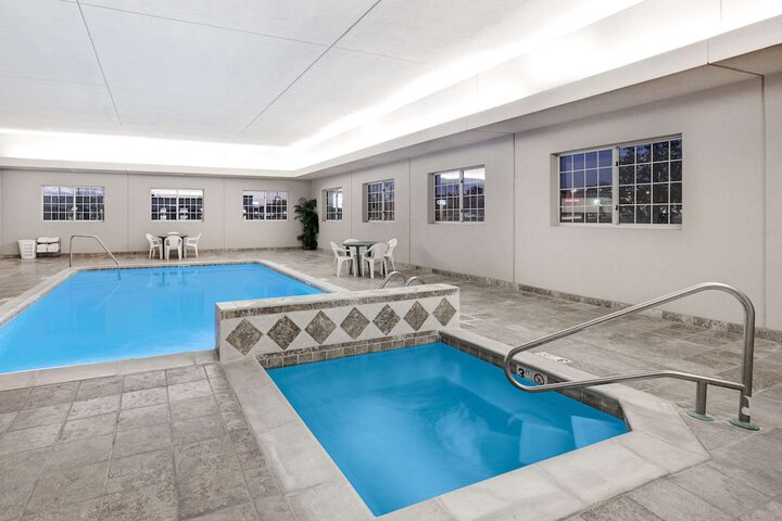Pool 2 of 14