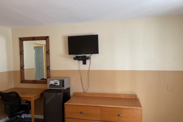 Room 33 of 44