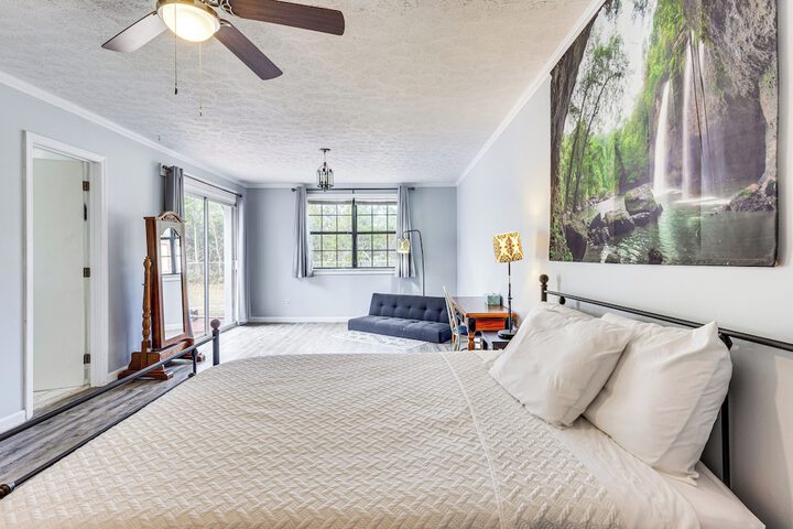 Steps to Beach: Carrabelle Family Home w / Patio!