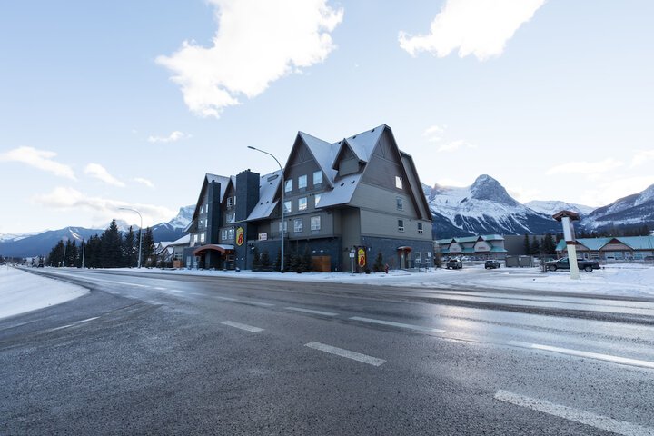 Super 8 by Wyndham Canmore
