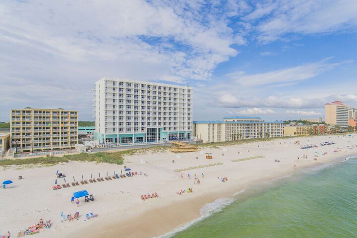 Hampton Inn & Suites Panama City Beach-Beachfront