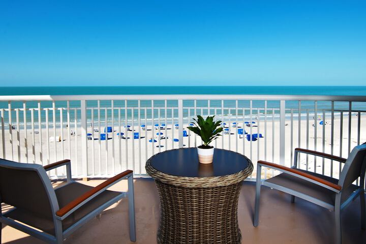 Beach House Suites by the Don CeSar