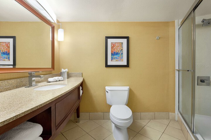 Room 16 of 68