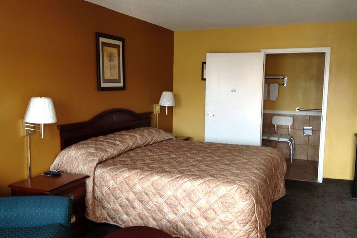 Room 27 of 36