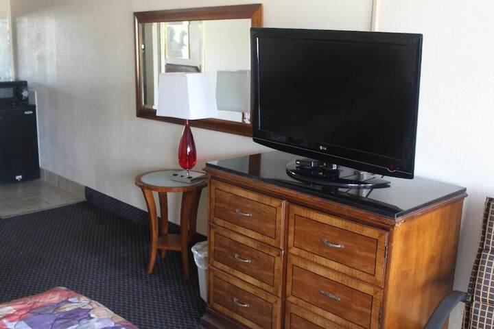 Room 6 of 21