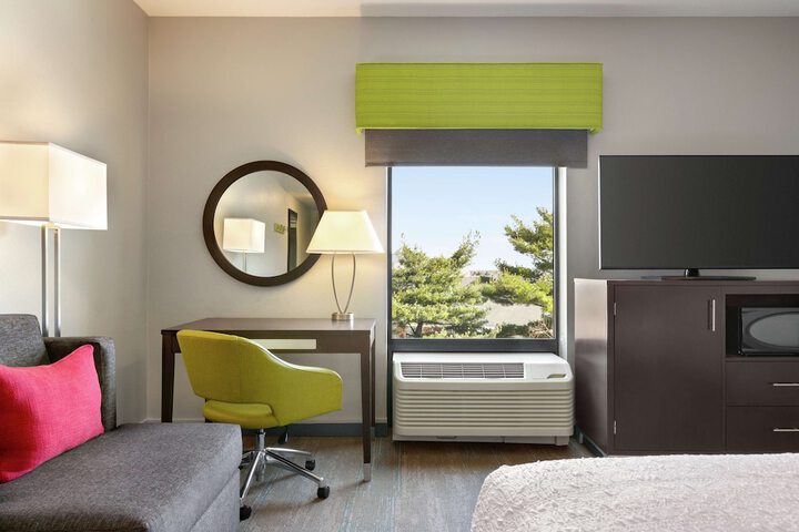 Room 30 of 42