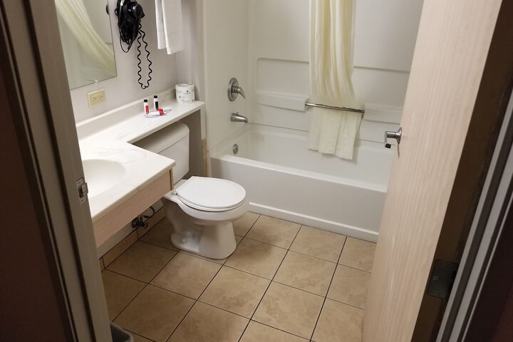 Super 8 by Wyndham Bellingham Airport / Ferndale