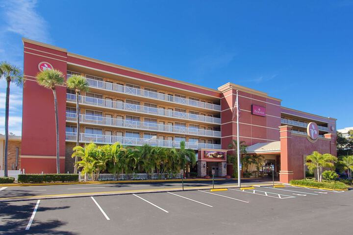 Hotel 2 of 44