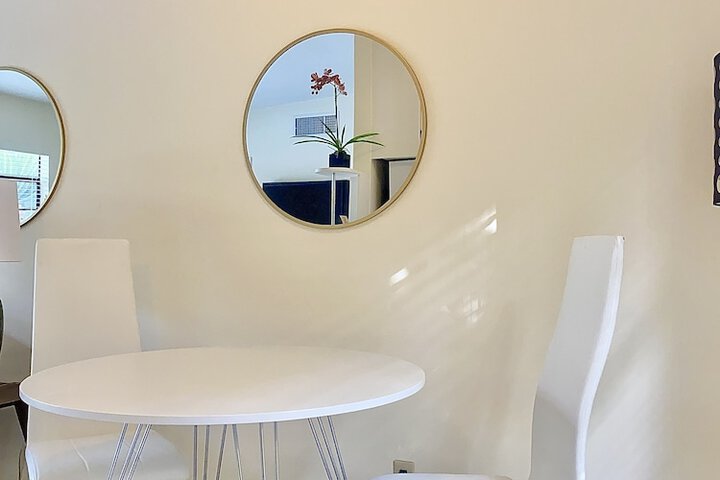 Room 60 of 85
