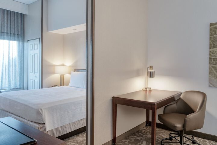Room 27 of 36