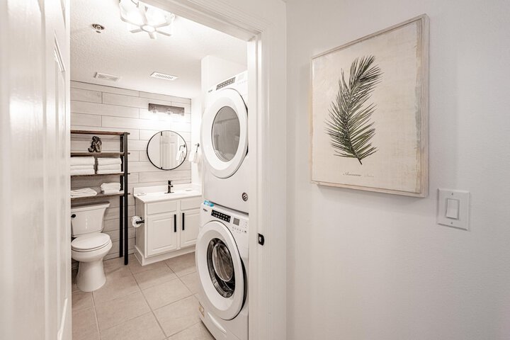 Laundry 37 of 42