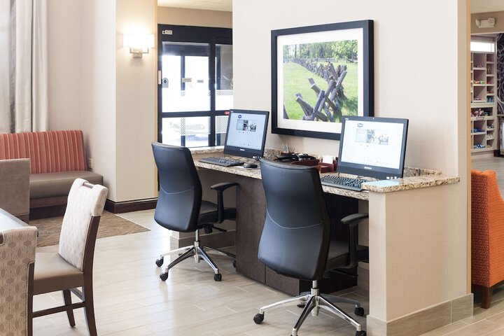 Business Center 27 of 27