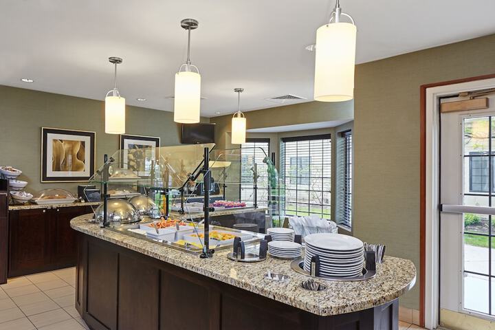 Staybridge Suites Chicago - Glenview by IHG