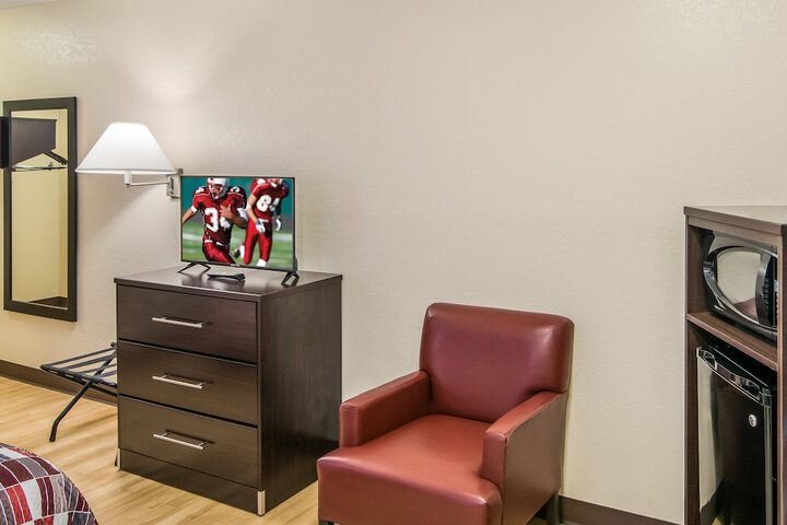 Room 16 of 39