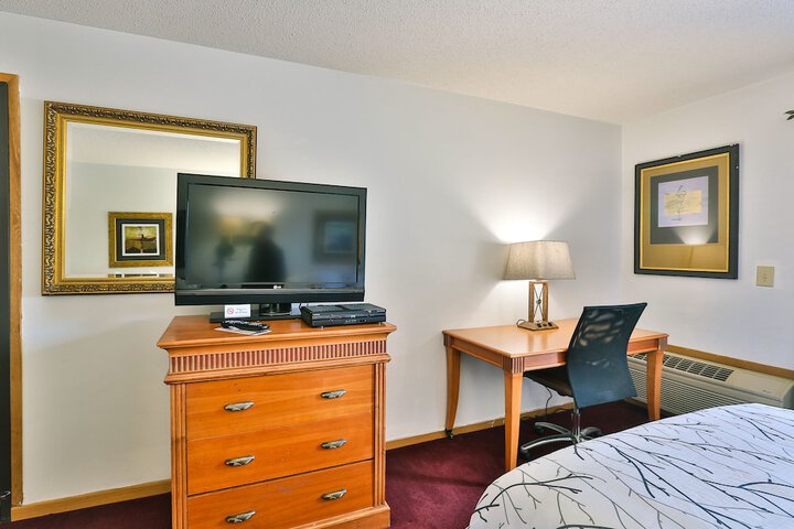 Amerivu Inn & Suites New Richmond