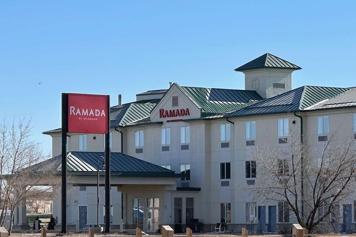 Hotel 2 of 65