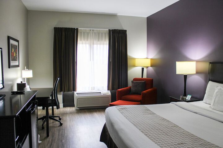 Room 12 of 32