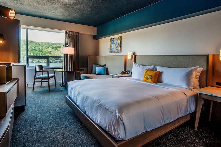 DoubleTree by Hilton St. Johns Harbourview