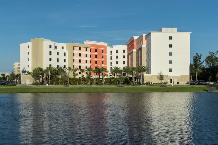 Hotel 4 of 69