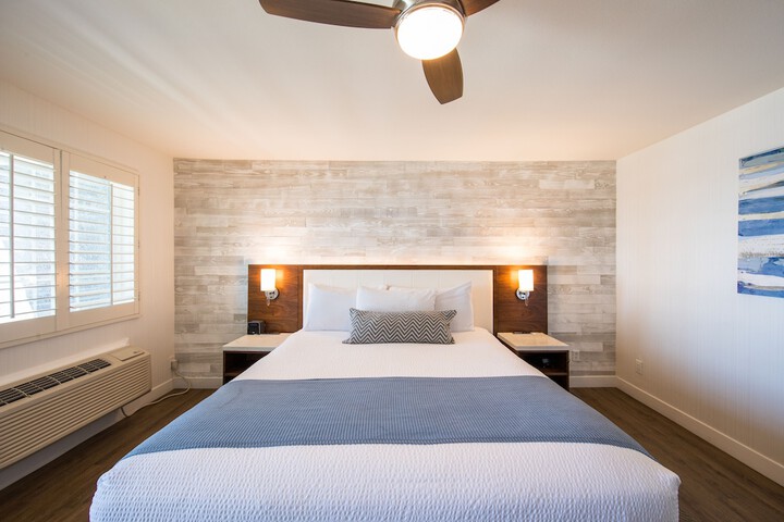Room 25 of 73