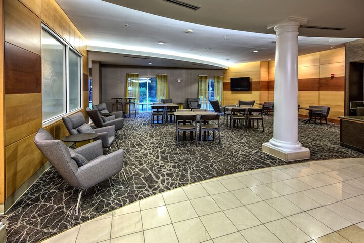 Hotel Interior 10 of 27