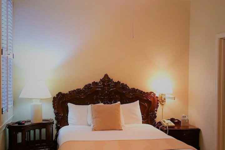 Room 26 of 49