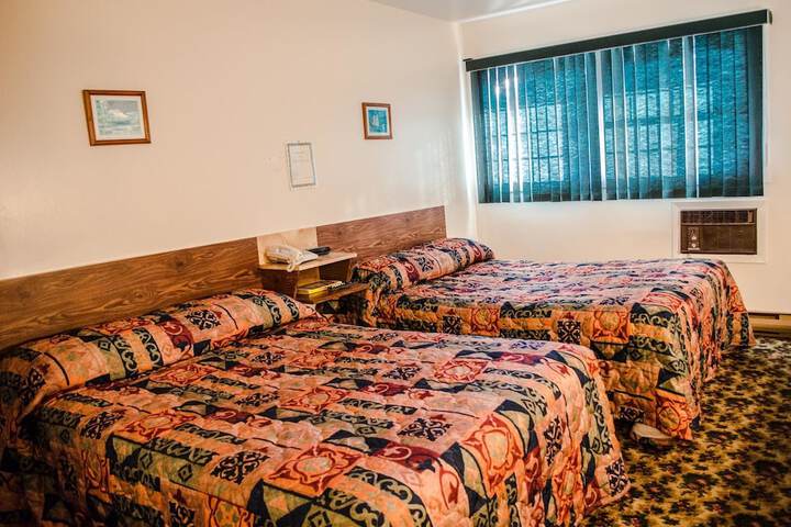 Room 6 of 16