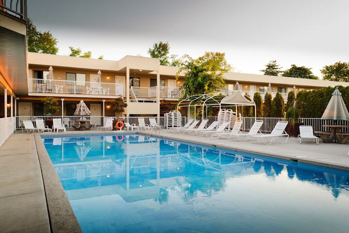 Pool 6 of 74