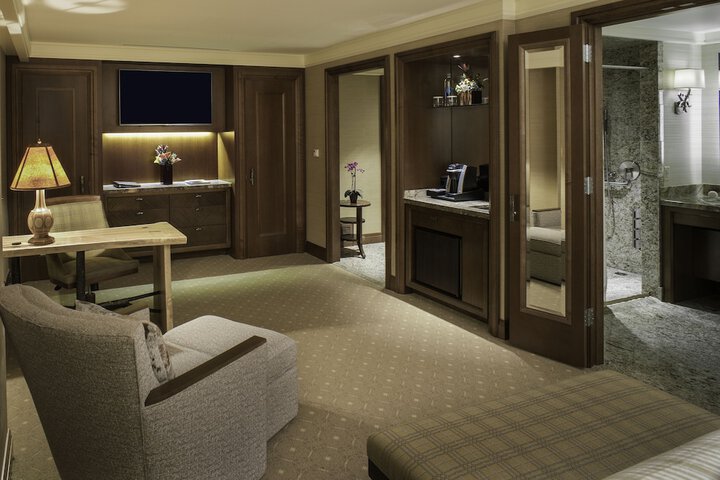 Room 27 of 138