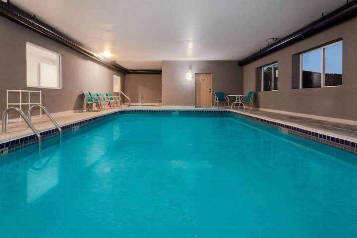 Pool 12 of 56