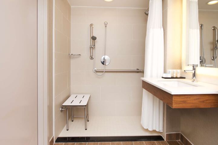 Embassy Suites by Hilton Seattle North Lynnwood