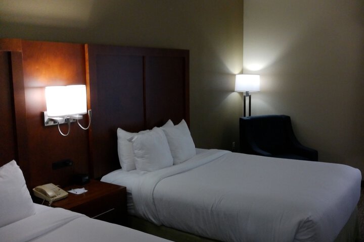 Room 8 of 27