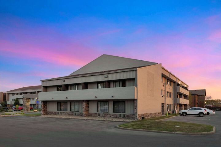 Hotel 2 of 35